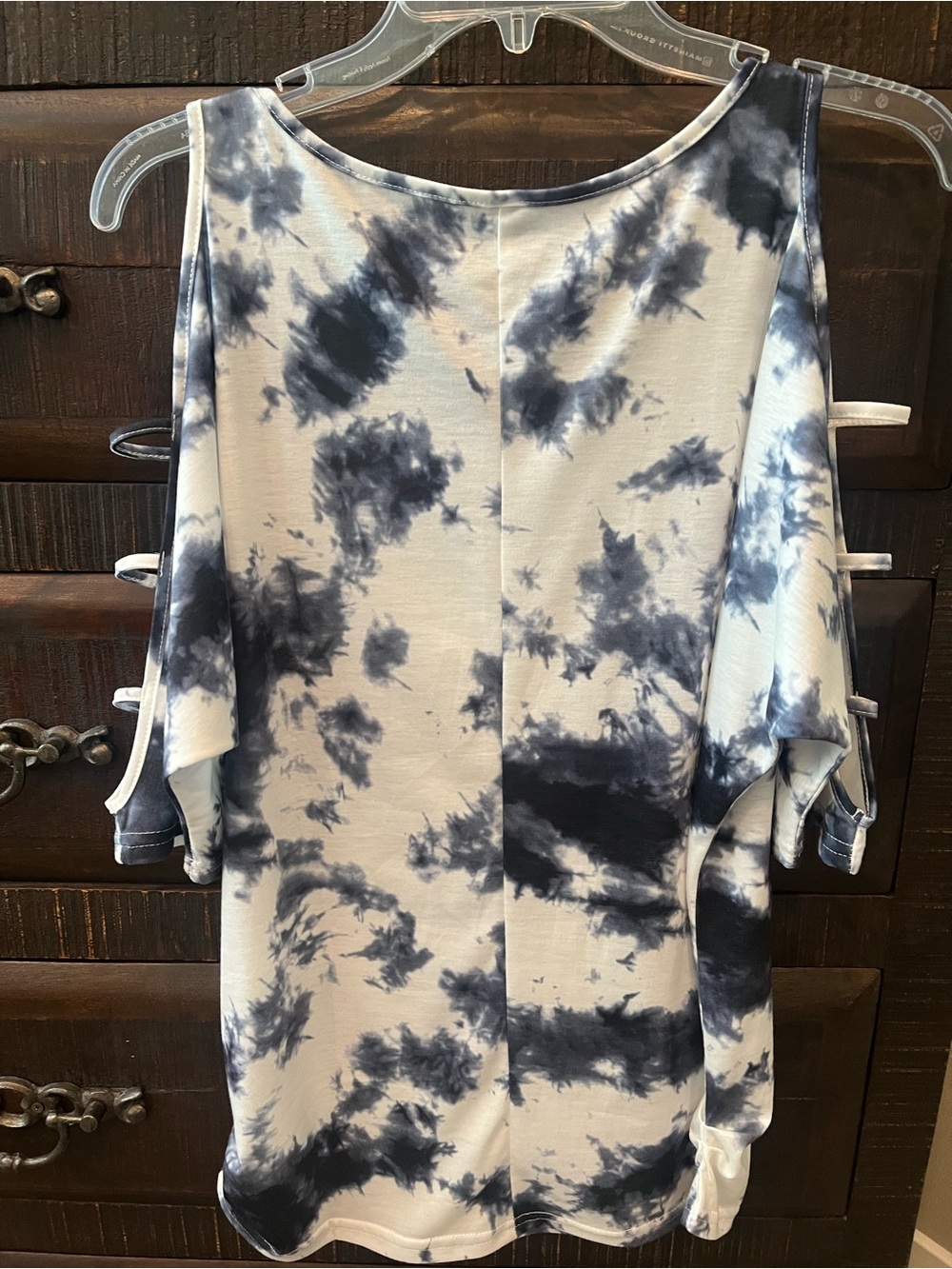 NWOT Women’s Cold-Shoulder Top 3/4 Sleeve - Blue & White Coquette Girl Festival - Picture 4 of 7